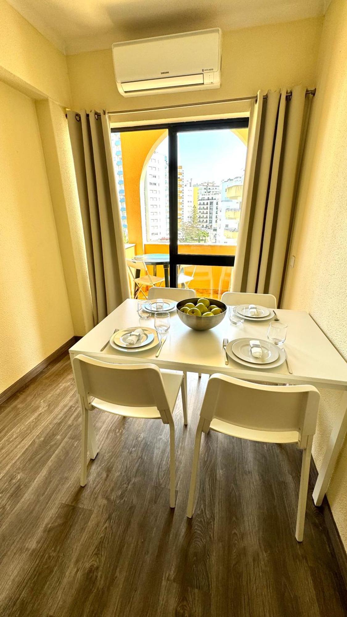 Praia Da Rocha, 5-F, Charming Apartment With Air Conditioning - Patio Da Rocha By Ig Portimão Buitenkant foto